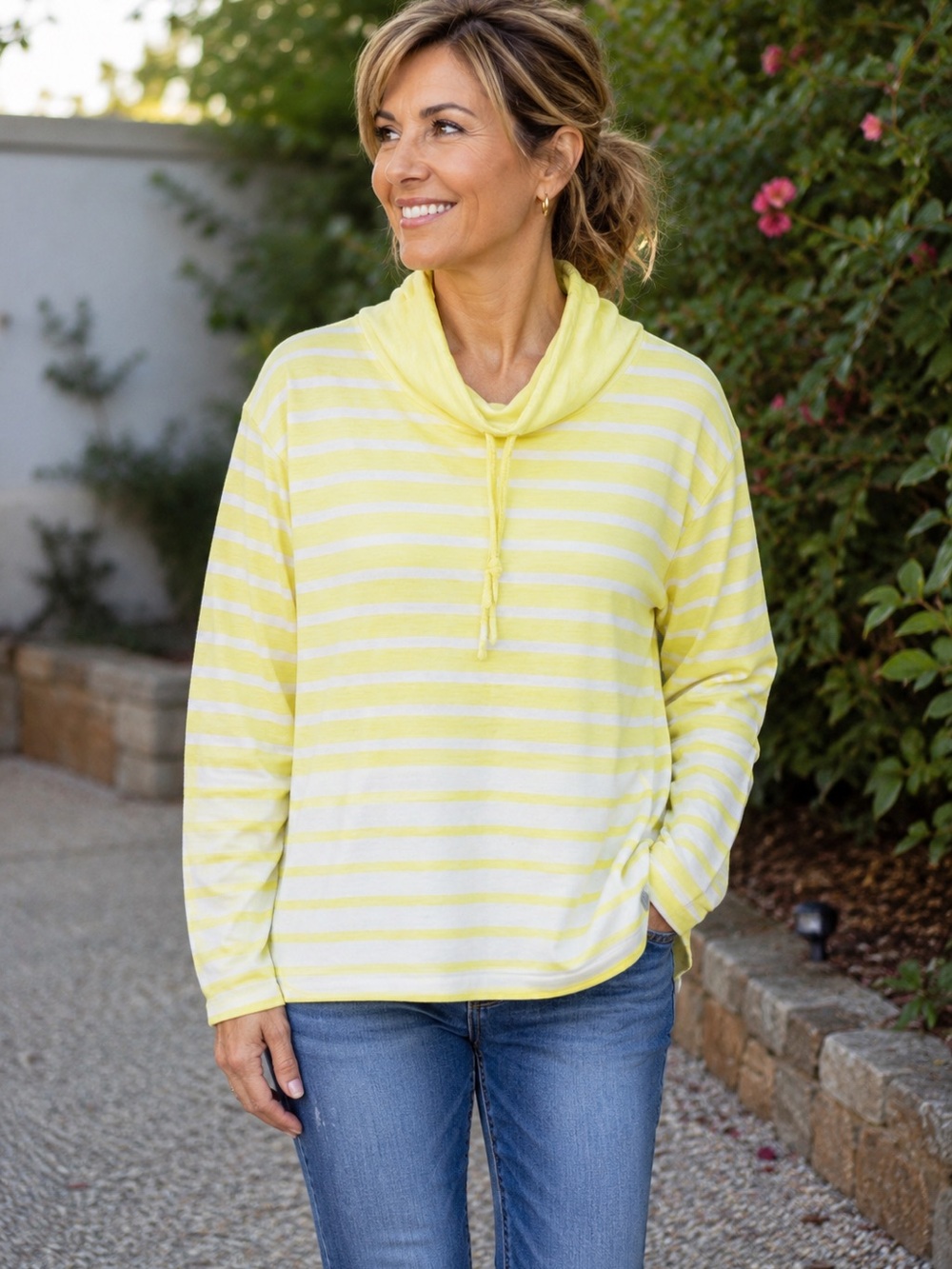 T by Talbots Butter Yellow & White Striped Funnel-Neck Pullover, Beach, Sz M